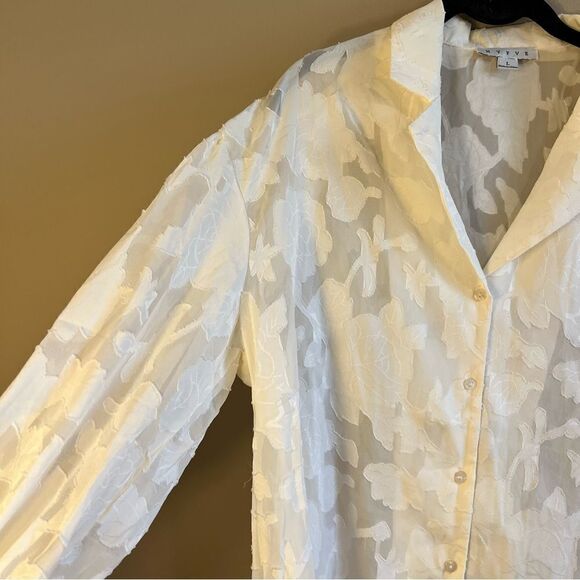 ✨ Hyfve Women’s Off White Floral Sheer Top Button Down Large - Picture 4 of 12